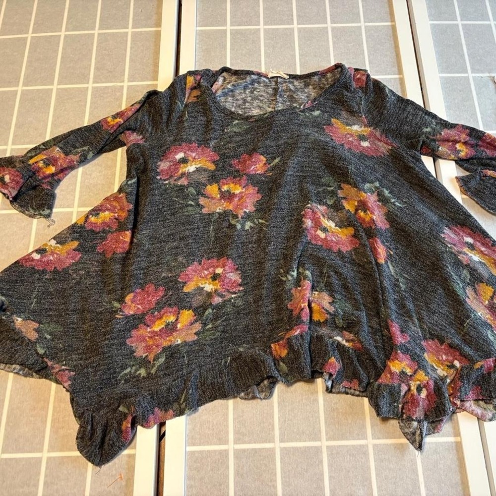 Oversized Grey/pink floral bell sleeve ruffle Ethereal forest fairy Y2K Romantic